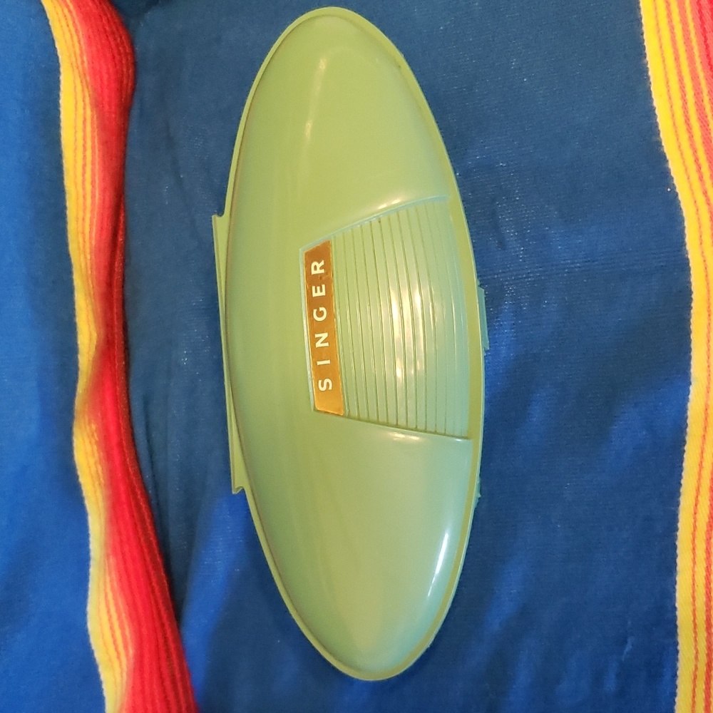 Vintage Singer Sewing Machine Buttonholer